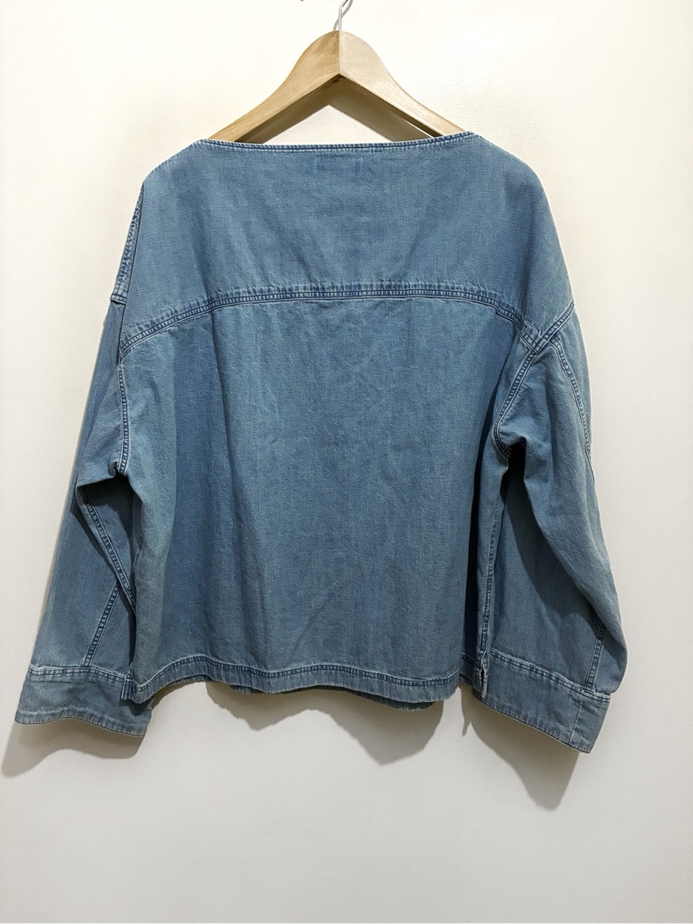 Uniqlo Denim Longsleeve Shirt Size Large Loose Boxy Fit - Picture 3 of 12